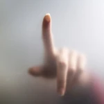 Glassdekorasjonsfolie - RFD5 - Sandblåst/etset glass-utseende - Lys grå/sølv Glassdekorasjonsfolie - RFD5 - Sandblåst/etset glass-utseende - Lys grå/sølv