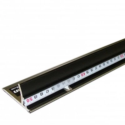 Sikkerhetslinjal "Black Edition" 250 cm – presis og slitesterk måleløsning Sikkerhetslinjal "Black Edition" 250 cm – presis og slitesterk måleløsning